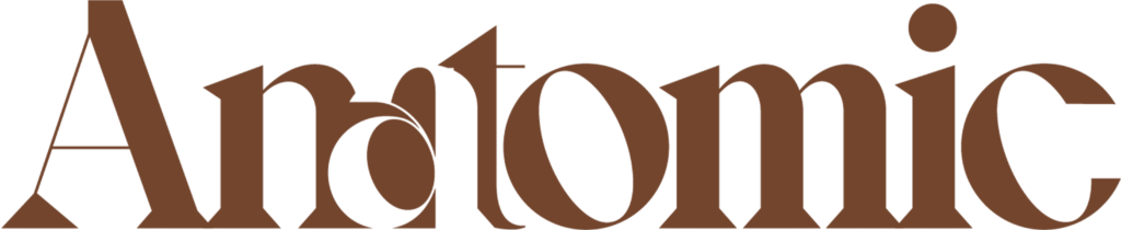 Logo Anatomic en color terracota.